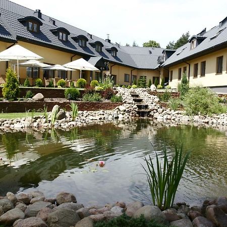 Hotel Paradiso Suchedniów Exteriör bild