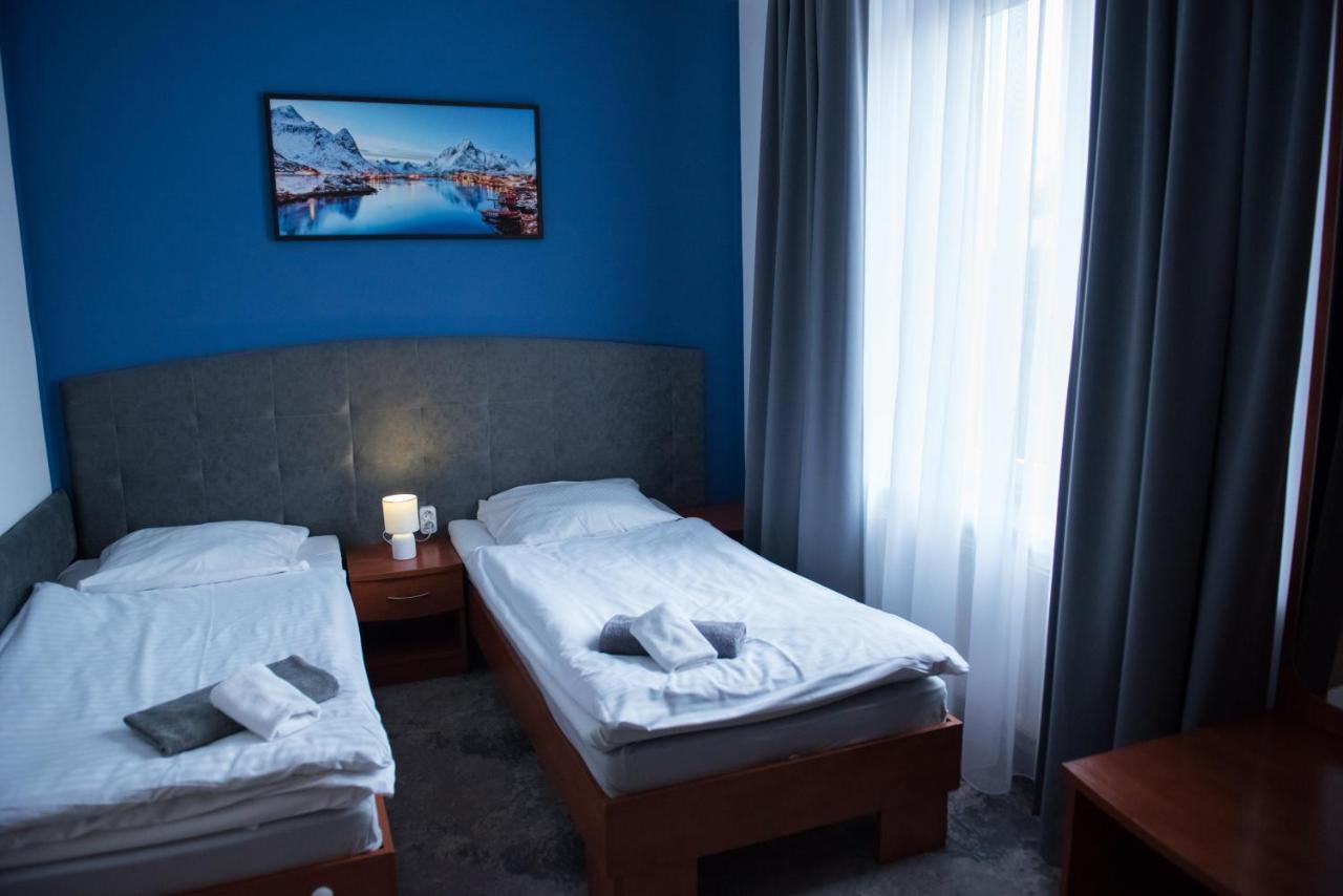 Hotel Paradiso Suchedniów Exteriör bild
