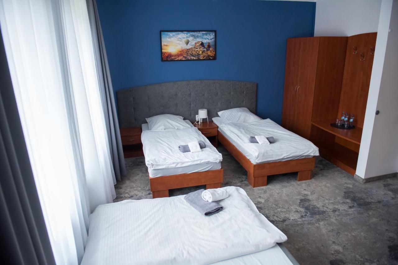Hotel Paradiso Suchedniów Exteriör bild