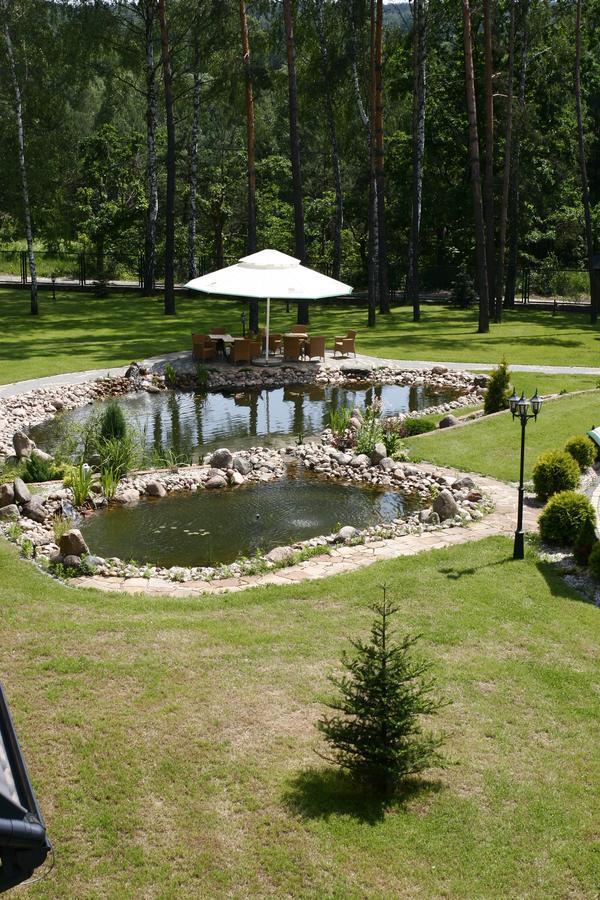Hotel Paradiso Suchedniów Exteriör bild
